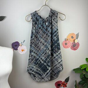 CAbi Gray Plaid Sleeveless Graph Blouse - Size - XS